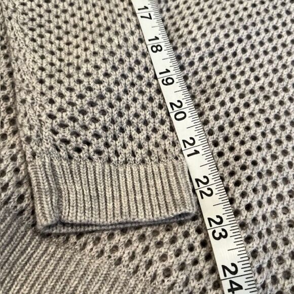 One Grey Day Open Weave Sweater Hoodie Gray Drawstring All Season Size Small - Picture 9 of 10
